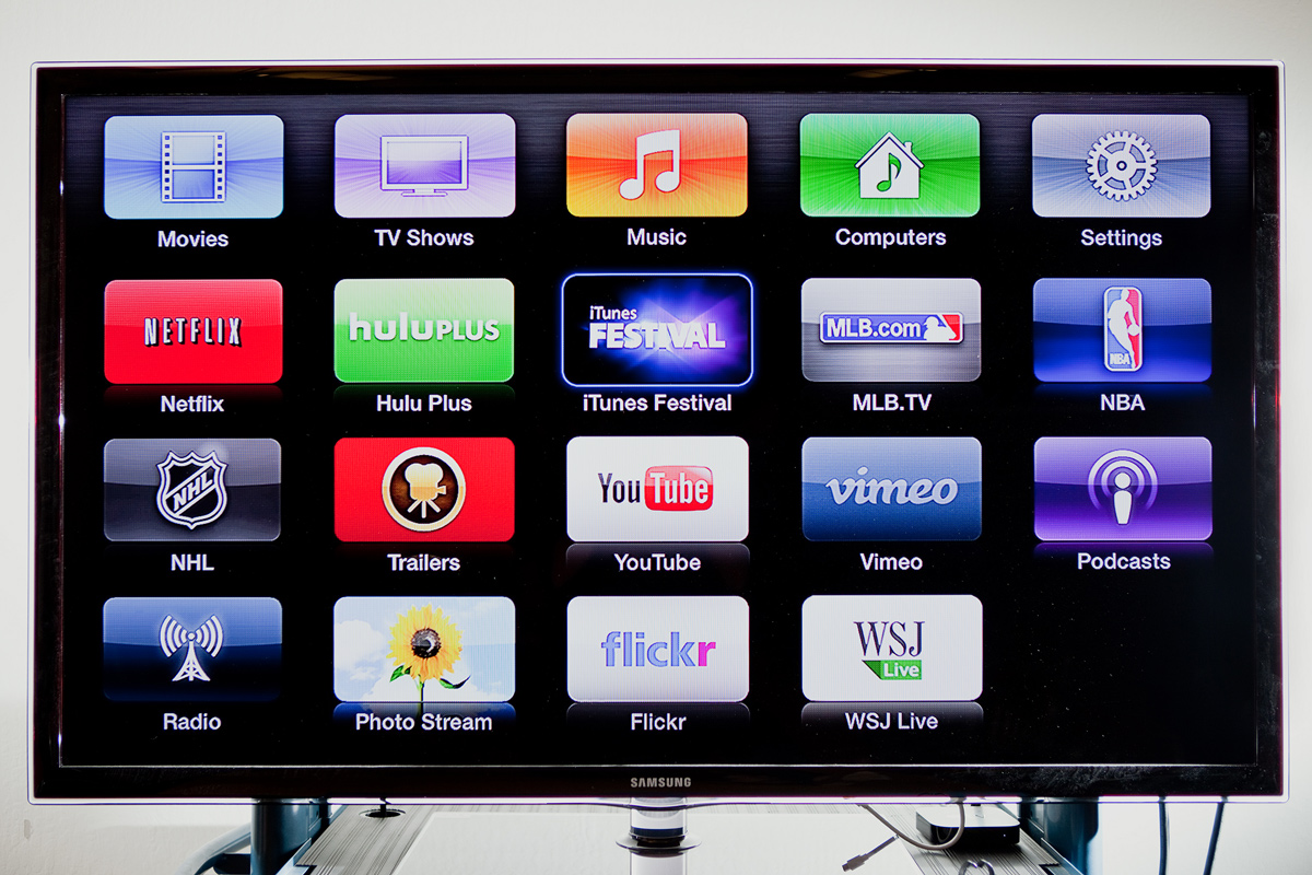 How to use your iPhone as a better Apple TV alternative ...